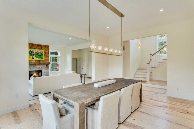 Foto del edificio - 1470 Evergreen Ln