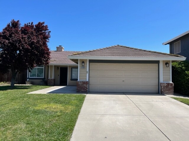 Foto principal - 4320 San Martin Dr