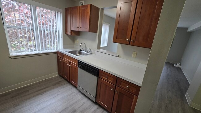 Building Photo - 96 Westwind Rd