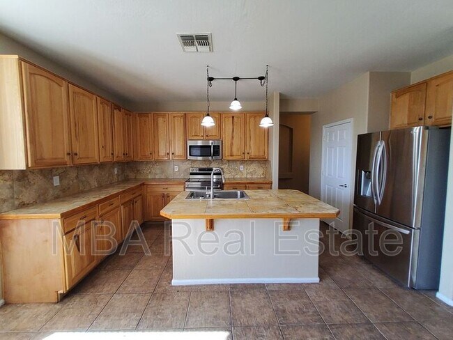 Building Photo - 43172 W Rio Bravo Dr
