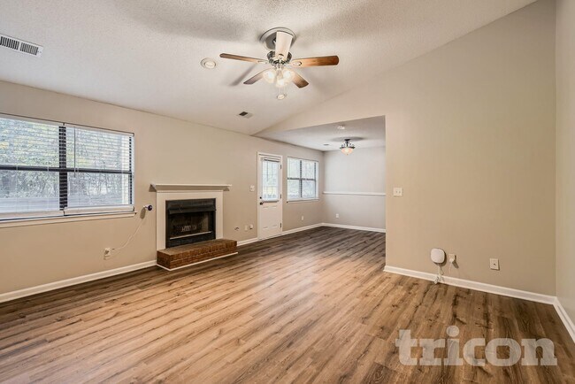 Foto del edificio - 80 Ridgewood Trail