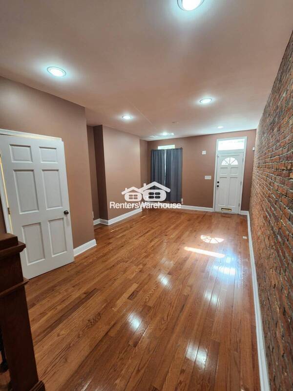 Foto del edificio - 1518 W Pratt St