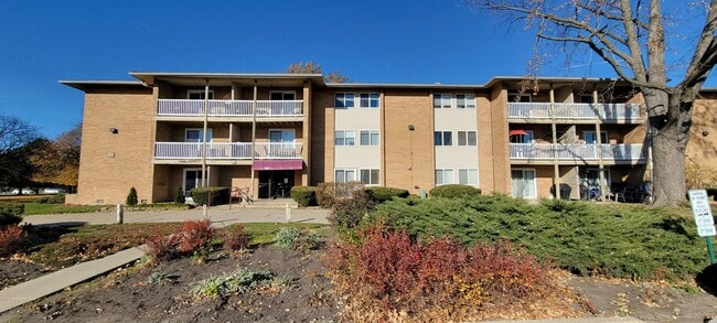 Building Photo - 960 Beau Dr