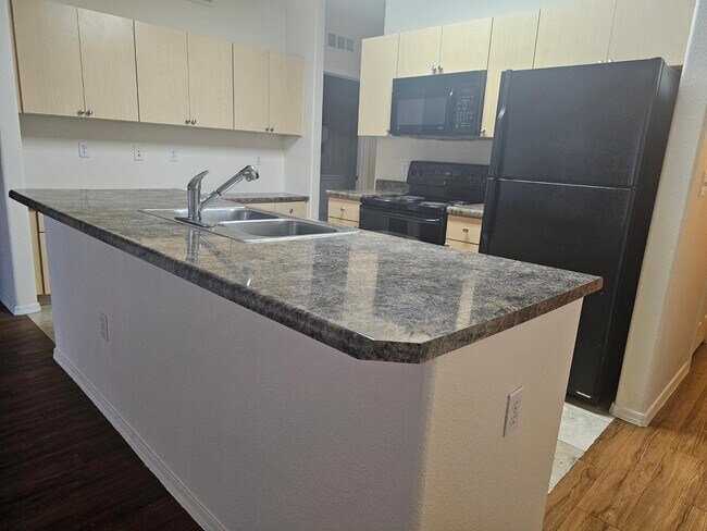 Foto del edificio - 18416 N Cave Creek Rd