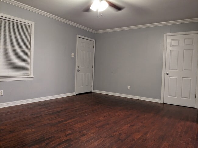 Living Room - 1114 N 35th St