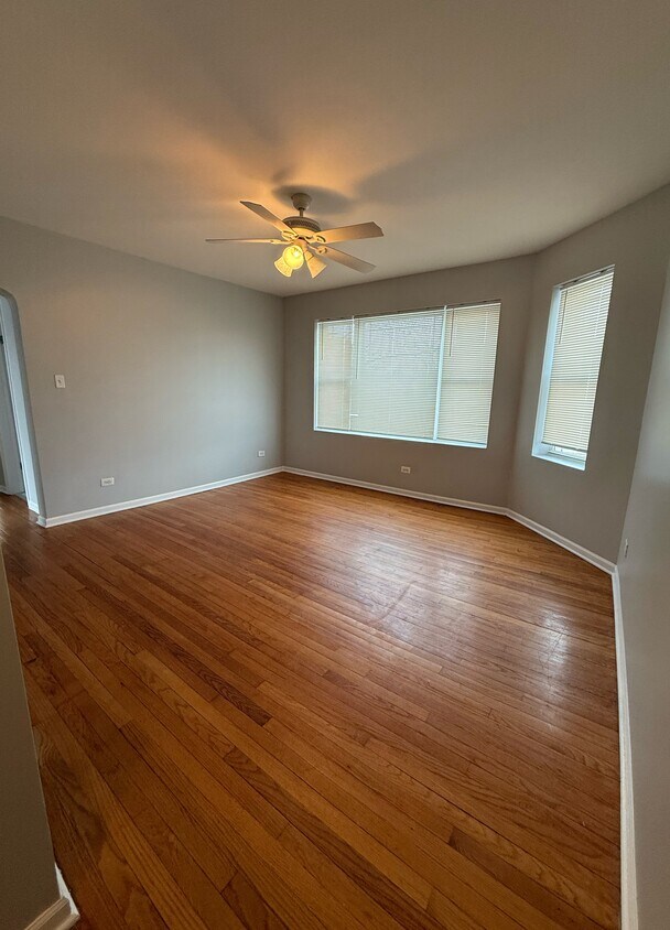 Foto del edificio - 2207 E 84th St