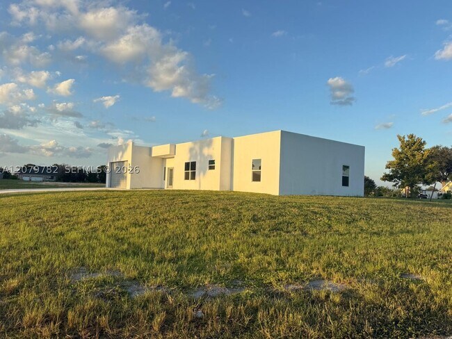 Foto del edificio - 401 Lexington Dr