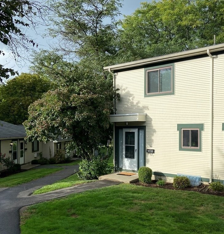Primary Photo - 170 E Hadley Rd