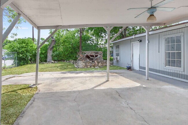 Foto del edificio - 4602 Centralia Dr