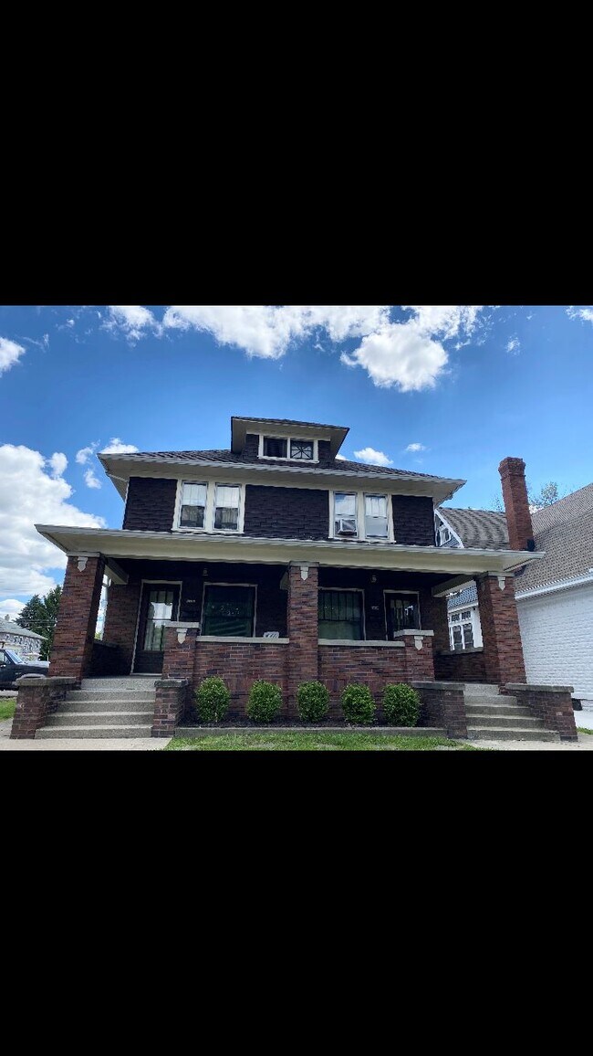 Fountain Square Historical District - 1311 Woodlawn Ave