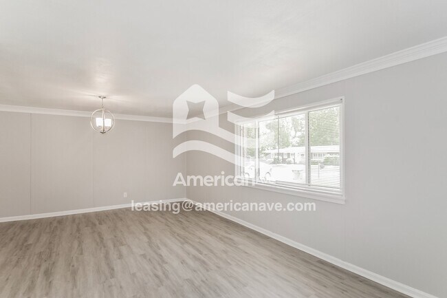 Building Photo - 1884 Hill Hedge Dr