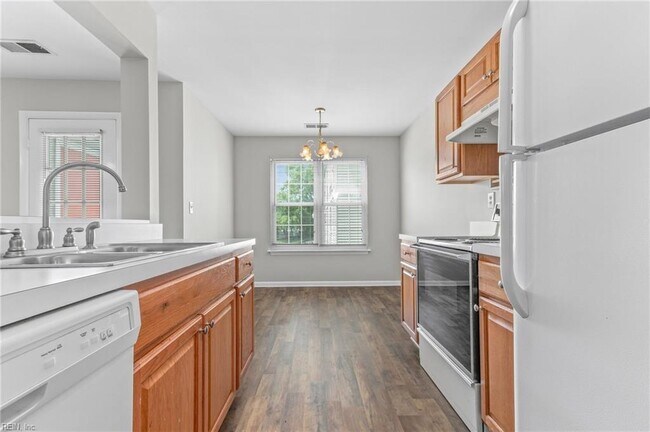 Foto del edificio - 1831 Chantilly Ct