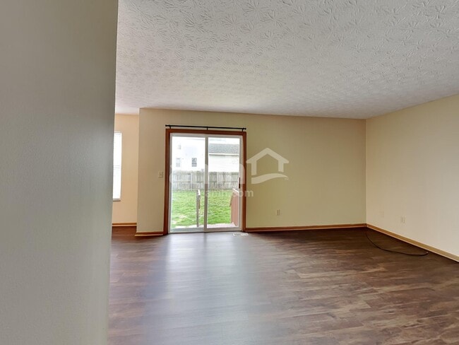 Building Photo - 4226 Sestos Dr