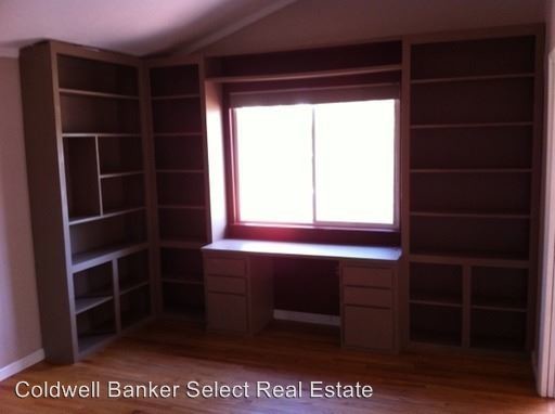 Building Photo - 861 Bollen Cir