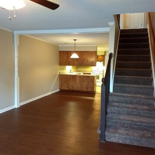 TOMKAT Properties Gaslight Place Townhomes 24022422 Gaslight Pl SW