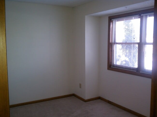 MBR - 23 Surrey Hill Dr
