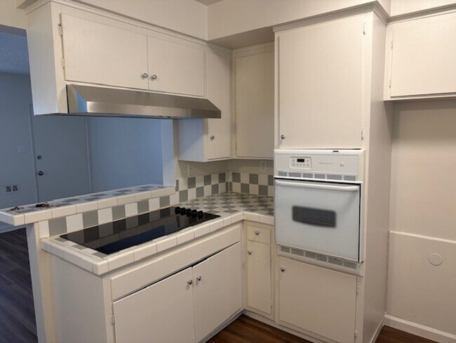 Foto del edificio - 251 E 49th St