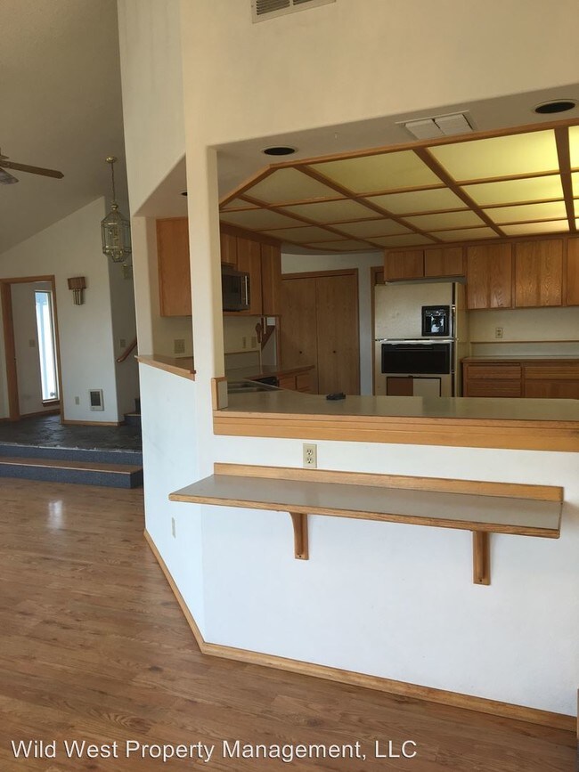 Building Photo - 8712 SW Pokegama Dr