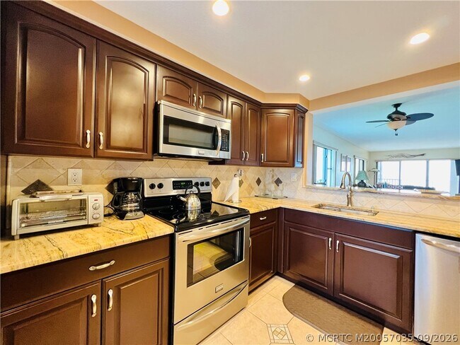Foto del edificio - 9400 S Ocean Dr