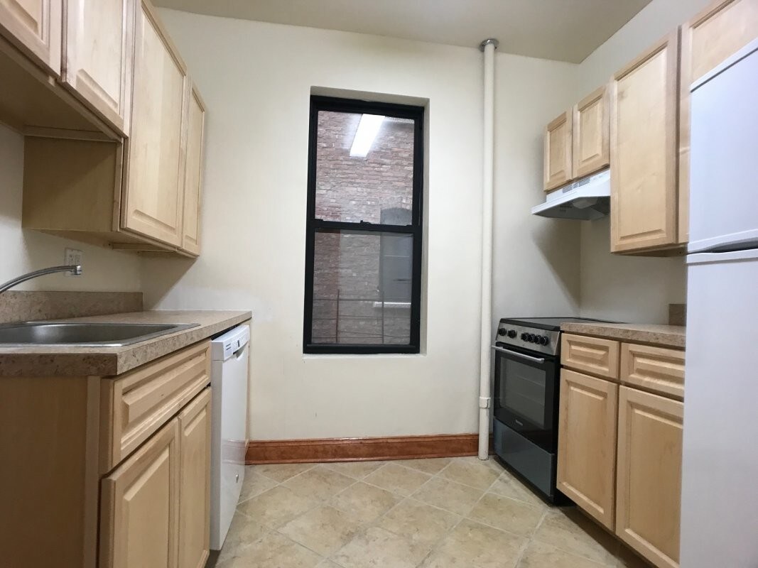 Primary Photo - 367 Edgecombe Ave