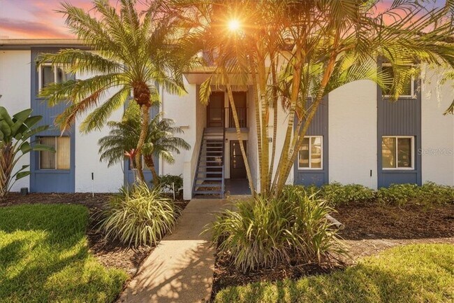 Foto del edificio - 240 Cypress Ln