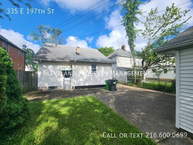 Foto del edificio - 335 E 197th St