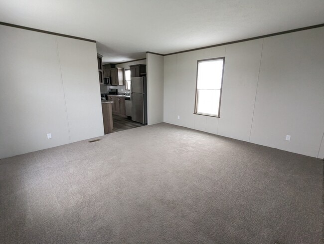 Building Photo - 5151 Rhine Dr