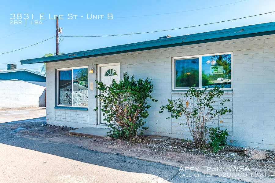 Primary Photo - Beautiful remodel Duplex in central Tucson