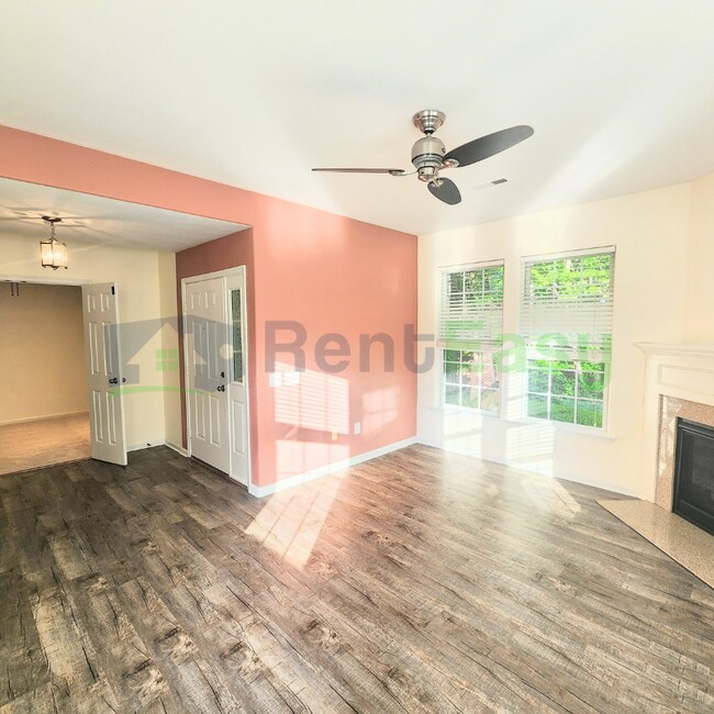 Foto del edificio - 2250 Humphreys Dr