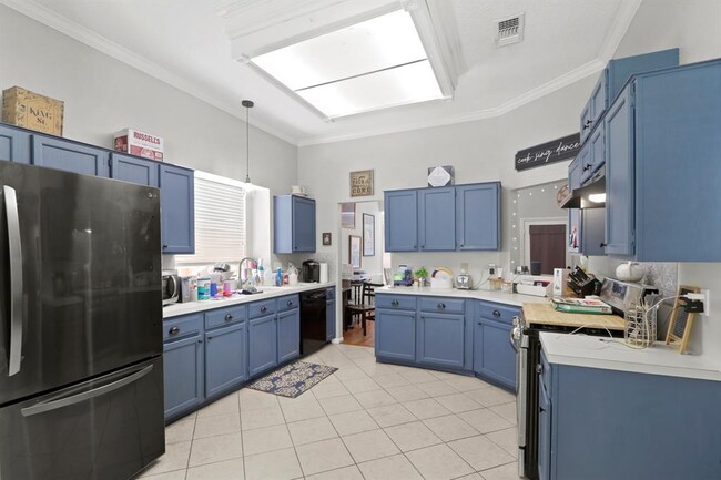 Building Photo - 2926 Lakefield Way
