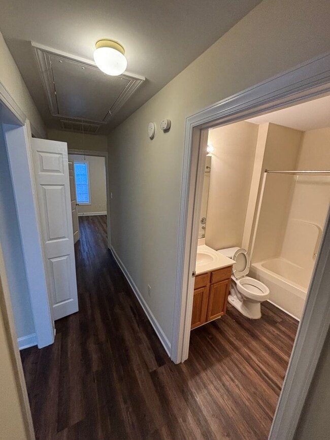 Building Photo - 5221 Westpine Ct