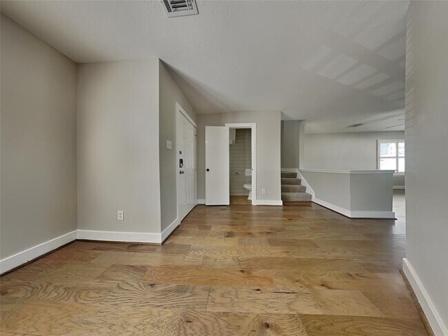 Building Photo - 18734 Atasca Oaks Dr