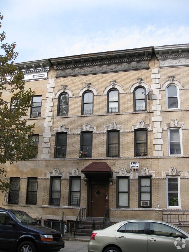 Foto principal - 375 Sumpter St