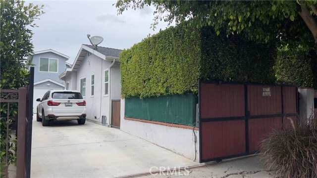 Building Photo - 1549 Burnside Ave