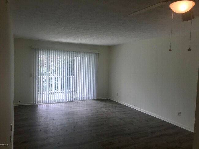 Foto del edificio - 4358 Timuquana Rd