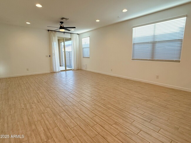 Foto del edificio - 23079 E Stacey Rd