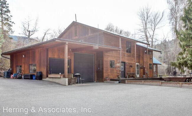 Building Photo - 3 br, 4 bath House - 4755 Squilchuck Rd