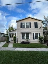 Building Photo - 920 N Hampton Ave