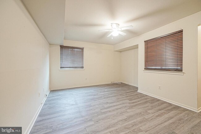 Building Photo - 603 Abbey Ct