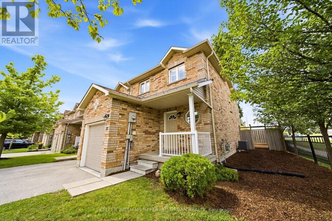 Building Photo - 47 Southwoods Cres