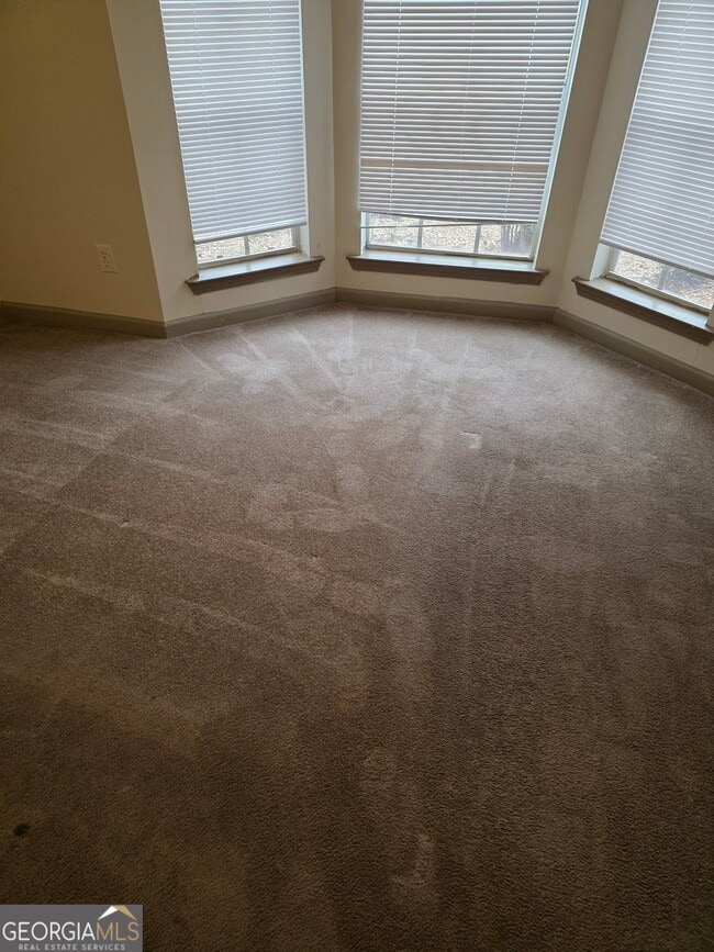 Foto del edificio - 7016 Hollow Oak Ct