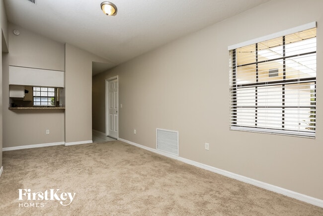 Building Photo - 36828 Sundance Dr