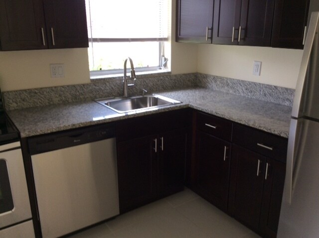 Foto del edificio - 19611 SW 103rd Ct