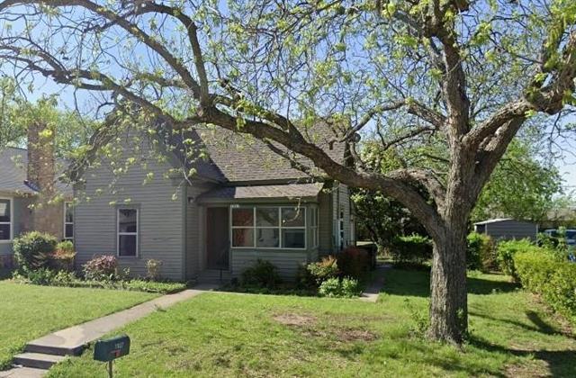 Primary Photo - 7027 Pecan St