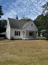 Building Photo - 1308 Holman St