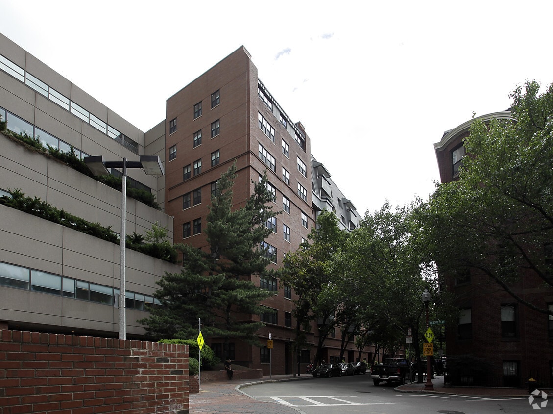 Residences at Copley Place Apartments in Boston, MA