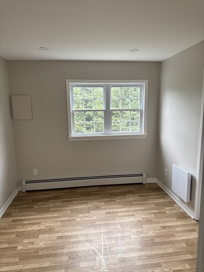 Building Photo - 176 PE-18