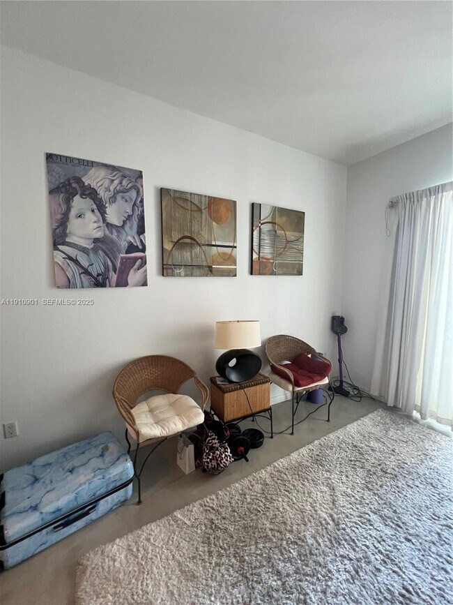 Foto del edificio - 234 NE 3rd St