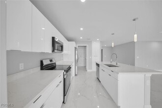 Building Photo - 2001 NW 20th St