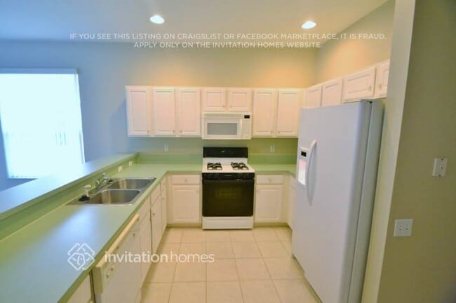 Foto del edificio - 4175 Windchime Ln